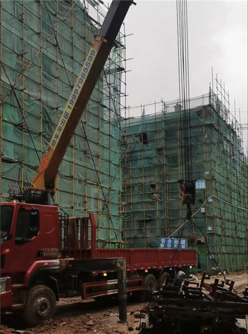 济宁市“慢工细活”—— 吊车的 “微动控制” 技术